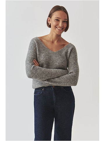 Pullover in Grau