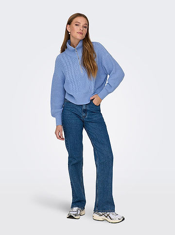Pullover in Hellblau