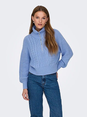 Pullover in Hellblau