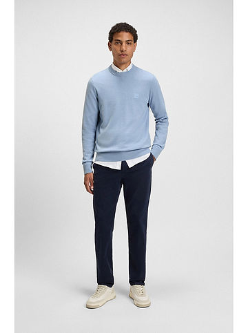 Pullover in Hellblau