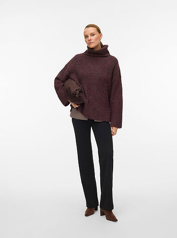 Rollkragenpullover in Aubergine