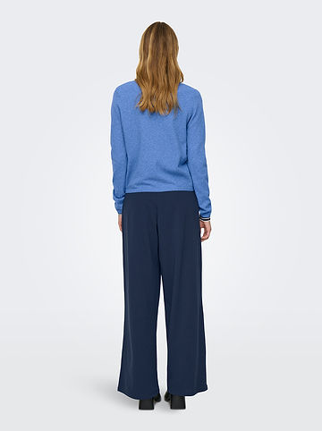Pullover in Blau
