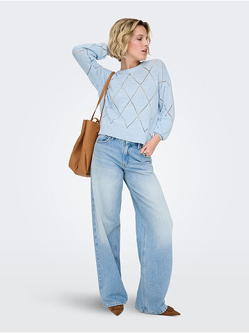 Pullover in Hellblau