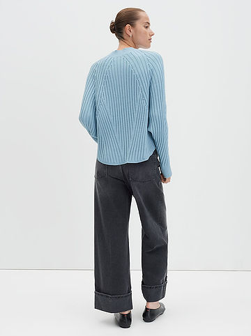 Pullover in Hellblau