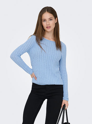 Pullover in Hellblau