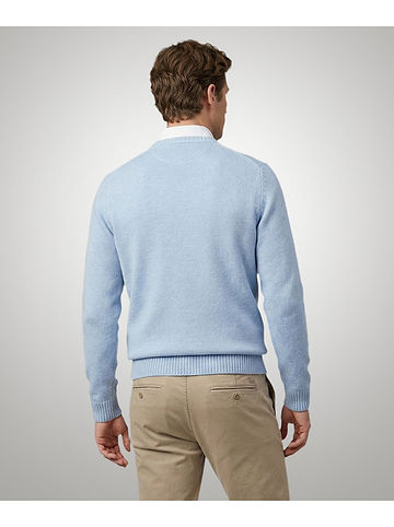 Pullover in Hellblau