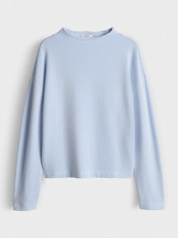 Pullover in Hellblau