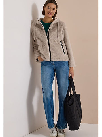 Kunstfelljacke in Beige