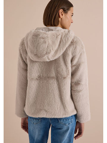 Kunstfelljacke in Beige