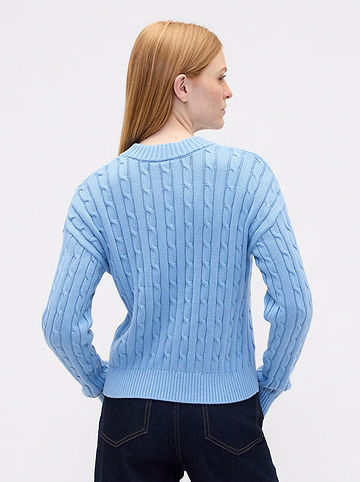Pullover in Hellblau