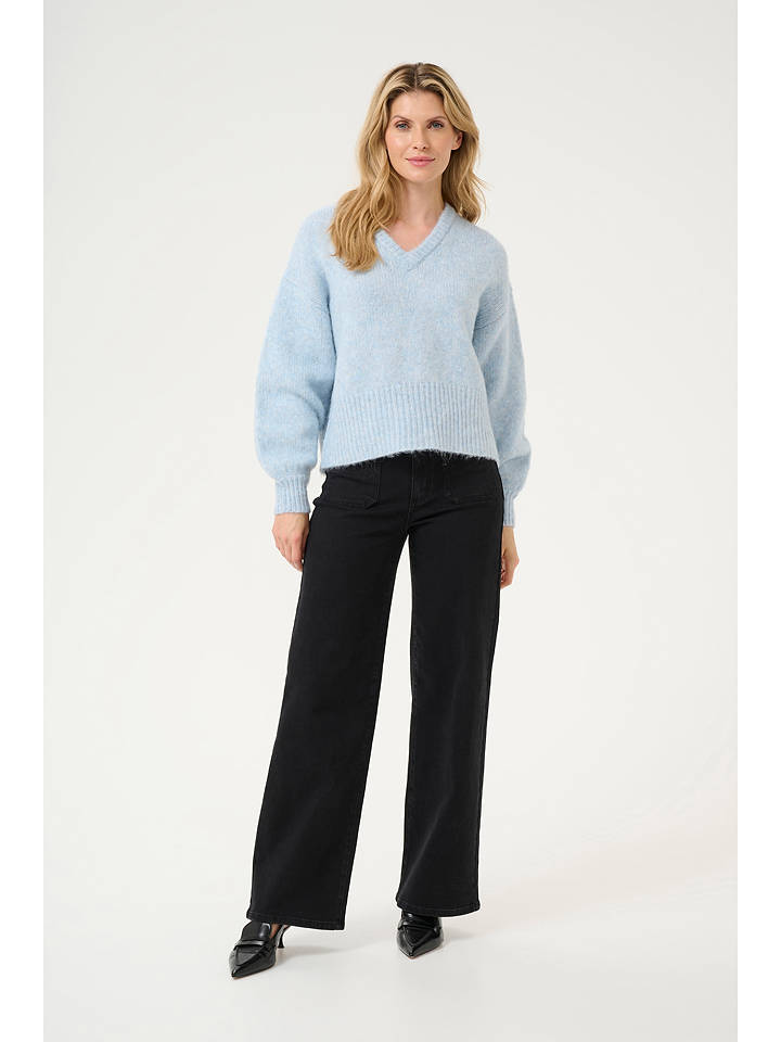 Pullover in Hellblau