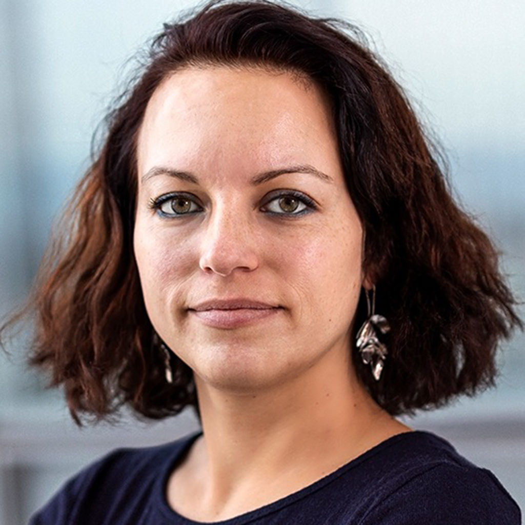 Bettina Sterner